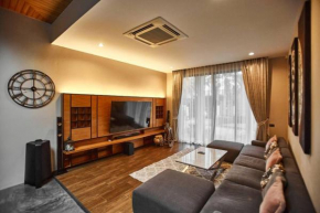 Baan Bua BT17 by Villacarte